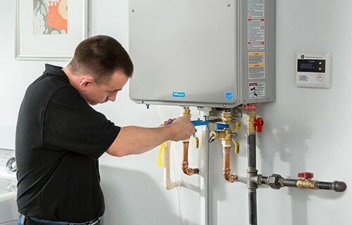 fast-leak-repair-services-available-in-hyde-park fast-leak-repair-services-available-in-hyde-park